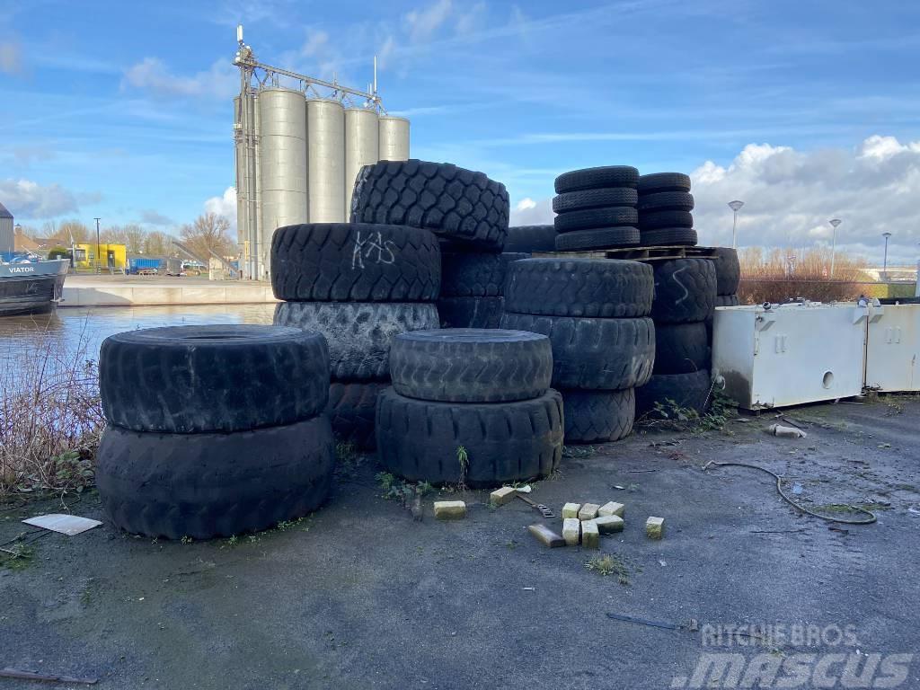  Tyres Used Construction Equipment - DPX-10906 Pneus, roues et jantes