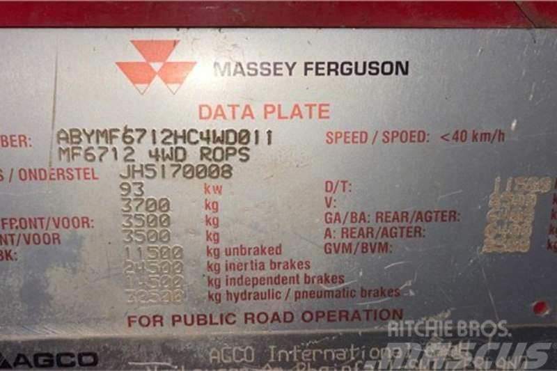 Massey Ferguson 6712 Tracteur