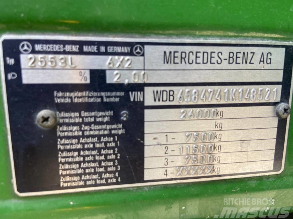 Mercedes-Benz 2553L Camion frigorifique