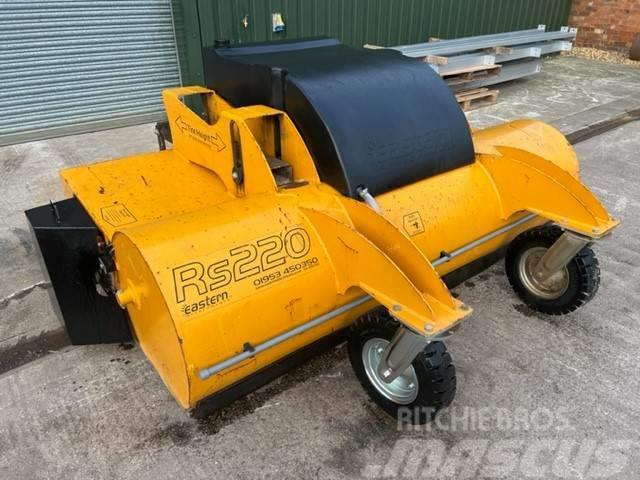  Eastern RS220 Sweeper Collector Balayeuse / Autolaveuse