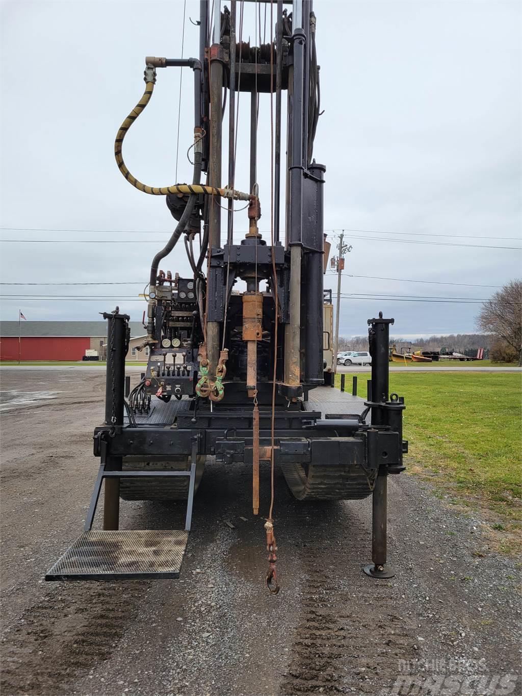  CME 75 Drill Rig Foreuse de surface