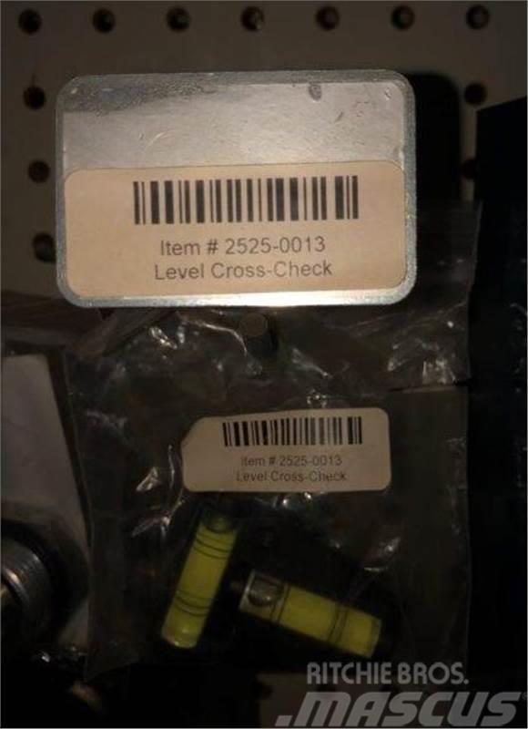  Schramm Level Cross-Check - 2525-0013 Accessoires et pièces pour foreuse
