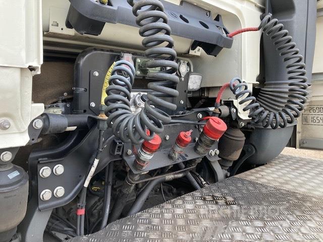 DAF XF530 6X2 Hydraulic Tracteur routier