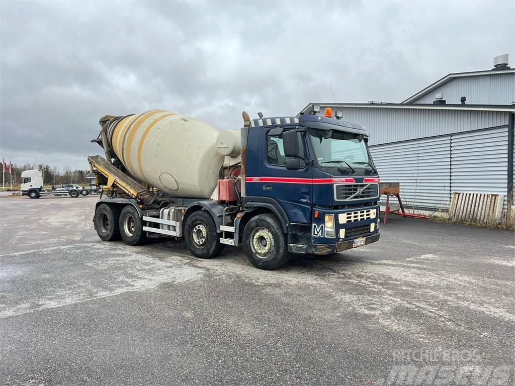 Volvo FM12 8X4 Camion malaxeur