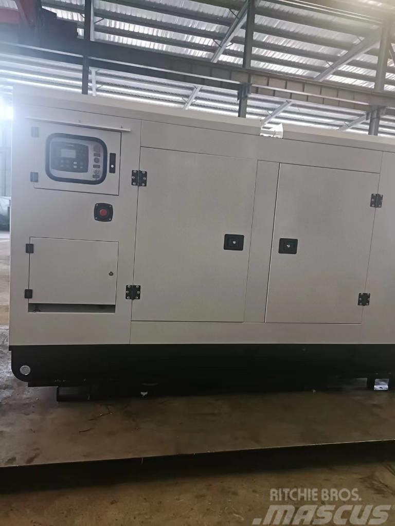 Cummins 120kw 150kva sound proof generator set Générateurs diesel