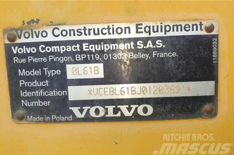 Volvo 2014 VOLVO BL61B TLB Autre camion