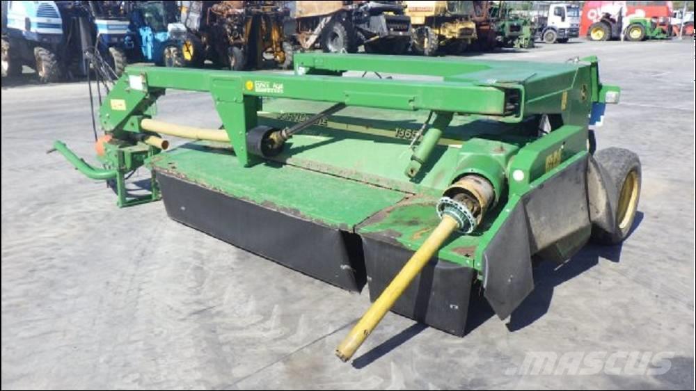 John Deere 1365 Faucheuse-conditionneuse