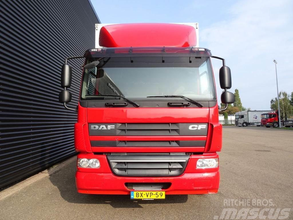 DAF CF 75.310 / 6x2*4 / ISOLATED CLOSED BOX / TAIL LIF Camion Fourgon