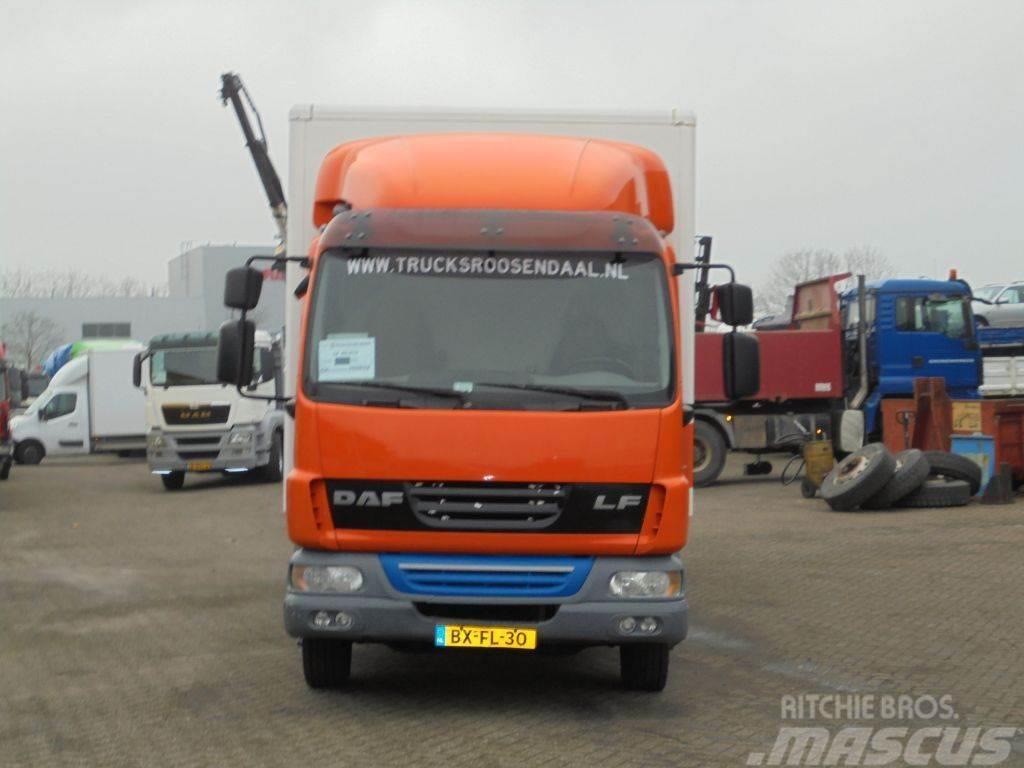 DAF LF 45 210 + 12T + Euro 5 + Dhollandia Lift Camion Fourgon