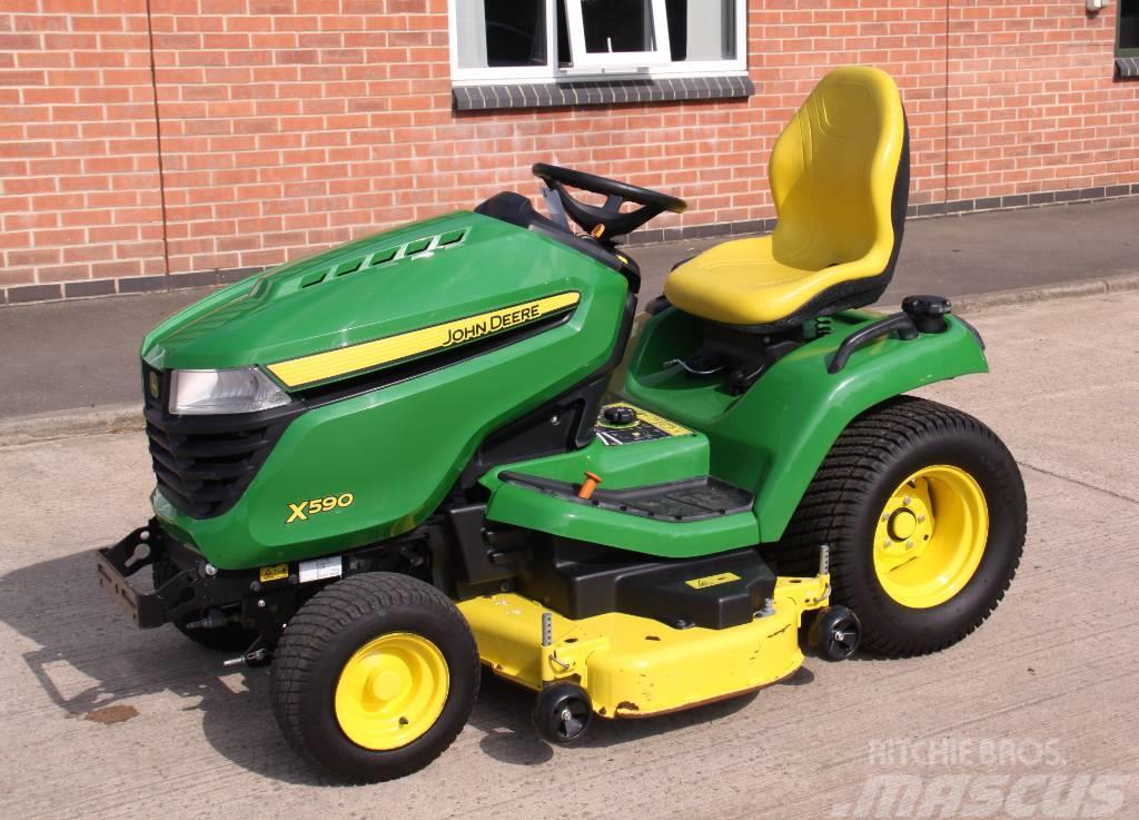 John Deere X 590 Ride on lawn tractor Tondeuses montées