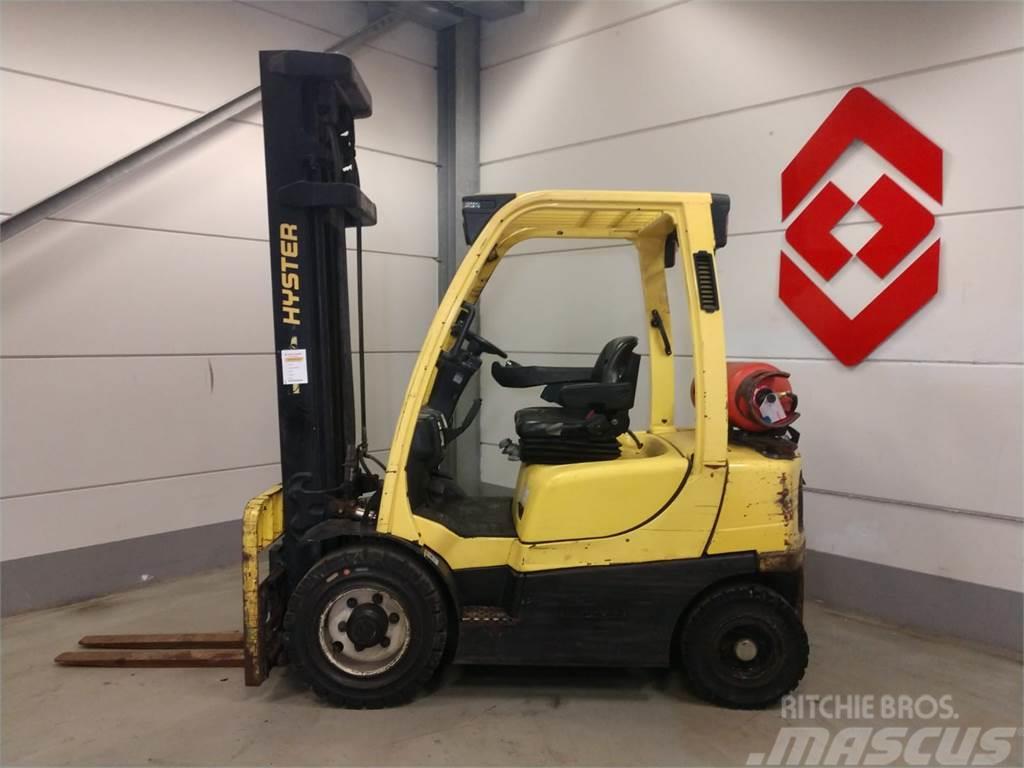 Hyster H02.0FT Chariots GPL