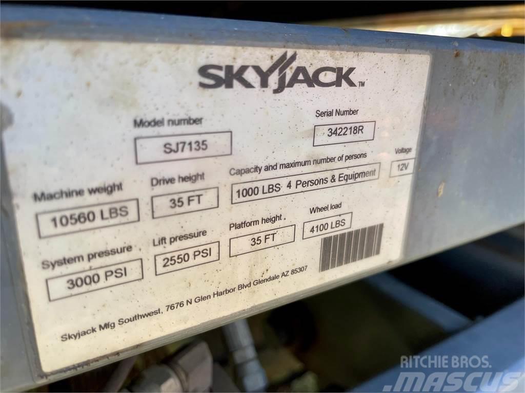SkyJack SJ7135RT Nacelle ciseaux