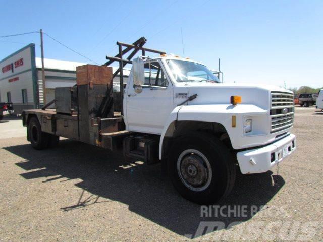 Ford F700 Camion plateau