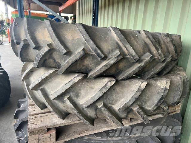 Michelin 12.4-38 Autres matériels agricoles
