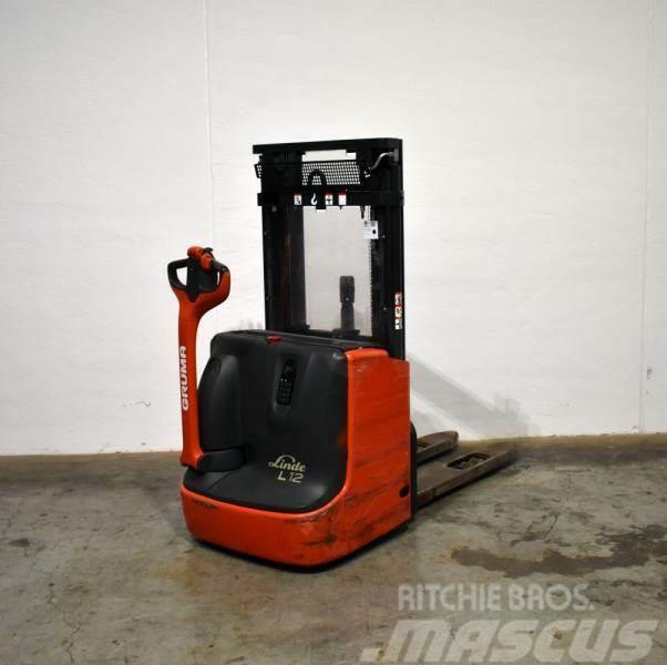 Linde L 12 i 1172 Self propelled stackers