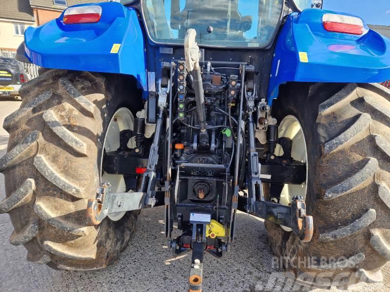 New Holland T5.110 & LOADER Tracteur