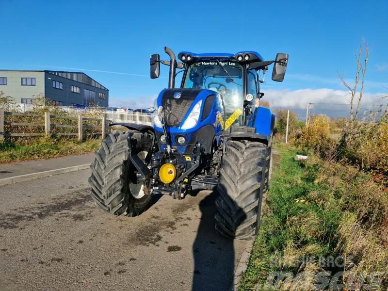 New Holland T7.210AC Tracteur