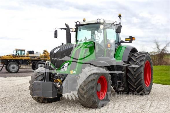 Fendt 828 VARIO Tractors