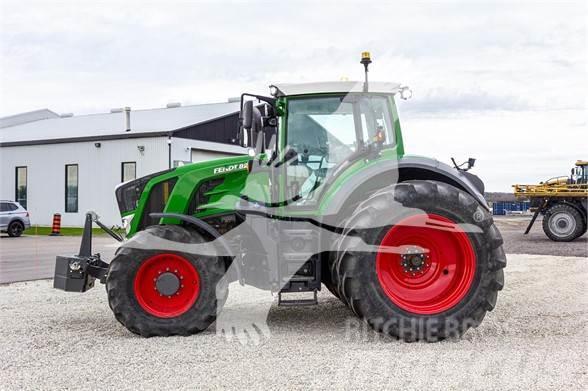 Fendt 828 VARIO Tractors
