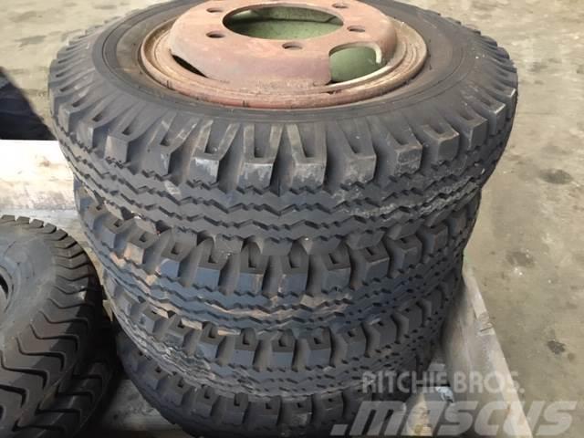  23x5 Dunlop dæk på fælge - 4 stk. Pneus, roues et jantes