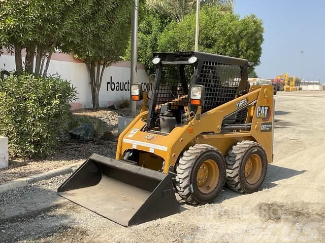 CAT 216B3 Chargeuse compacte