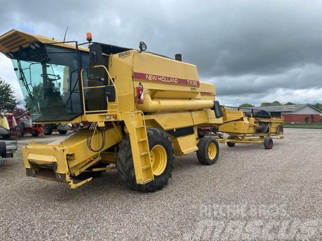New Holland TX 30 HYDRO 15 FOD Moissonneuse batteuse