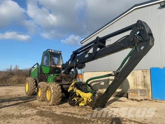 John Deere 1270E Abatteuse