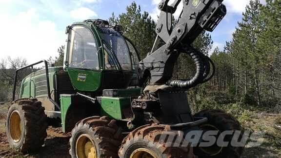 John Deere 1270G Abatteuse