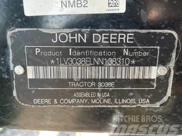 John Deere 3038E Micro tracteur