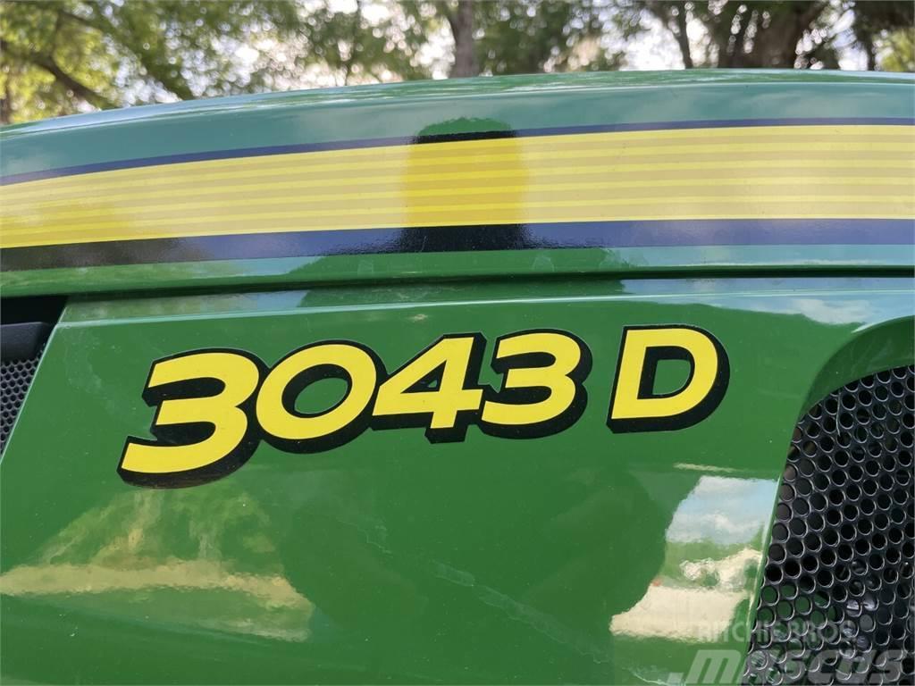 John Deere 3043D Tracteur