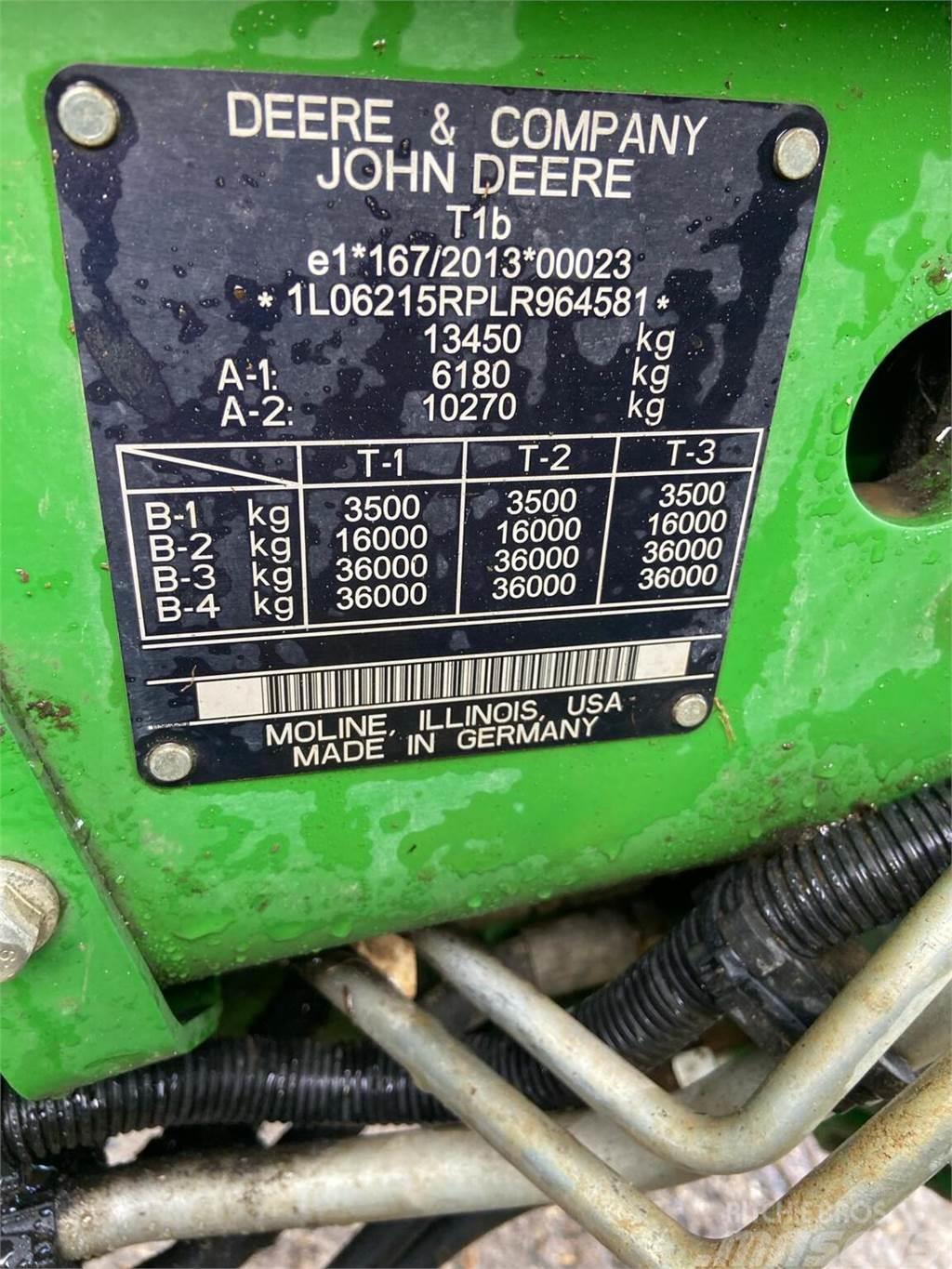 John Deere 6215R Tracteur