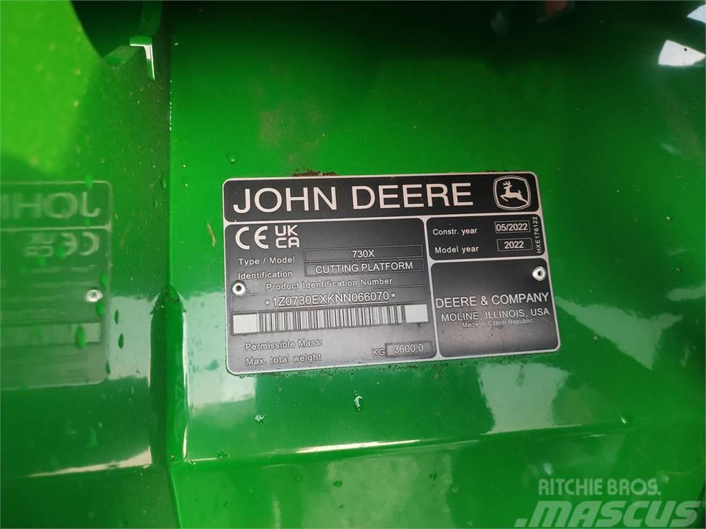John Deere T670 Moissonneuse batteuse