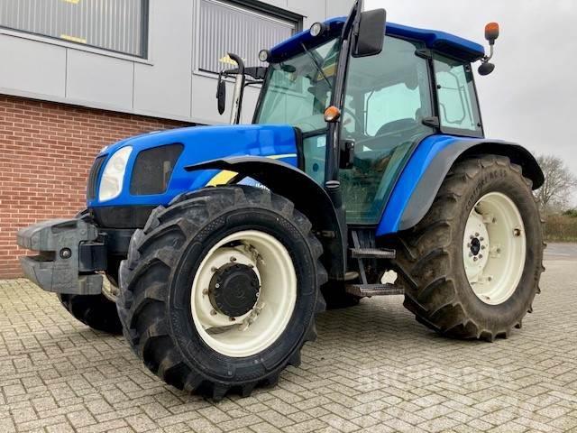 New Holland T5060 Tracteur