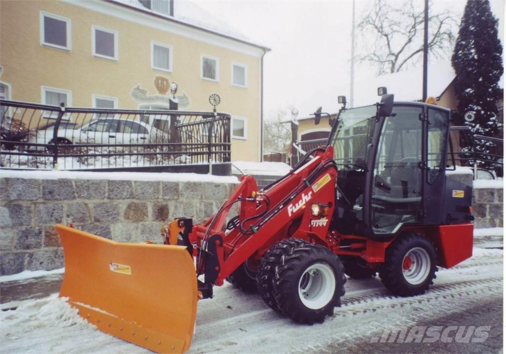 Fuchs F 1144 Kommunal & Winterdienst Chargeur frontal, fourche