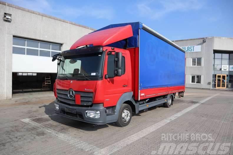 Mercedes-Benz Atego 818 EURO 6 Camion à rideaux coulissants (PLSC)