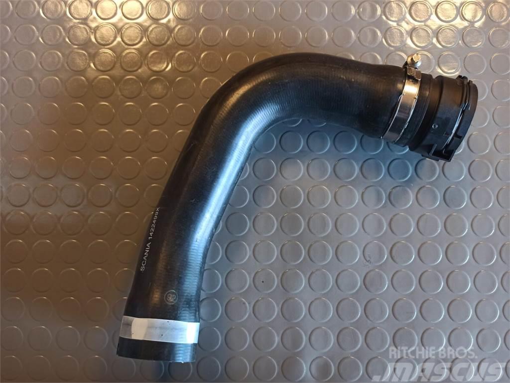 Scania COOLING PIPE 1422499 Autres pièces