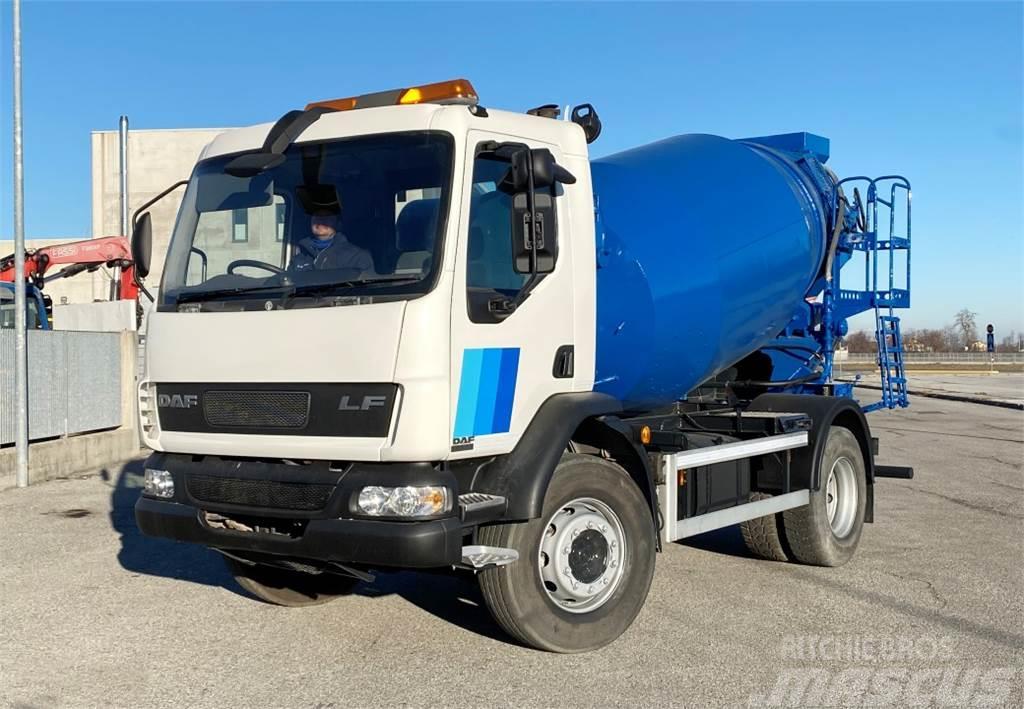 DAF LF 55.250 Camion malaxeur
