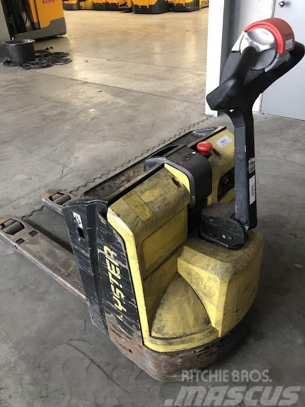 Hyster P2.0 Transpalette accompagnant