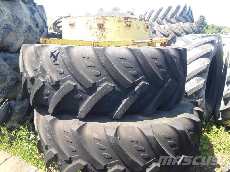  SOMAC JUM20,8x38 Roues jumelées