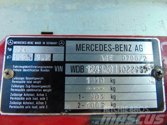 Mercedes-Benz 124E 200 vin 985 Voiture