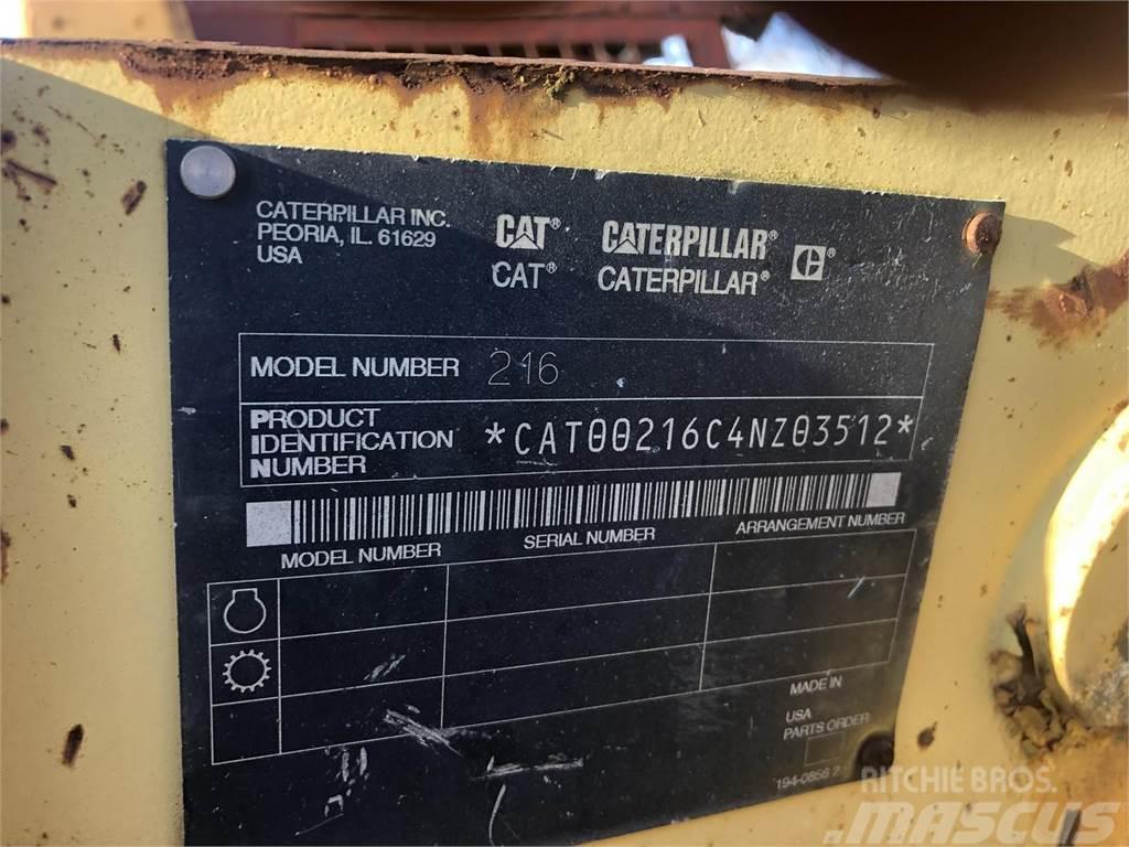 CAT 216B Chargeuse compacte