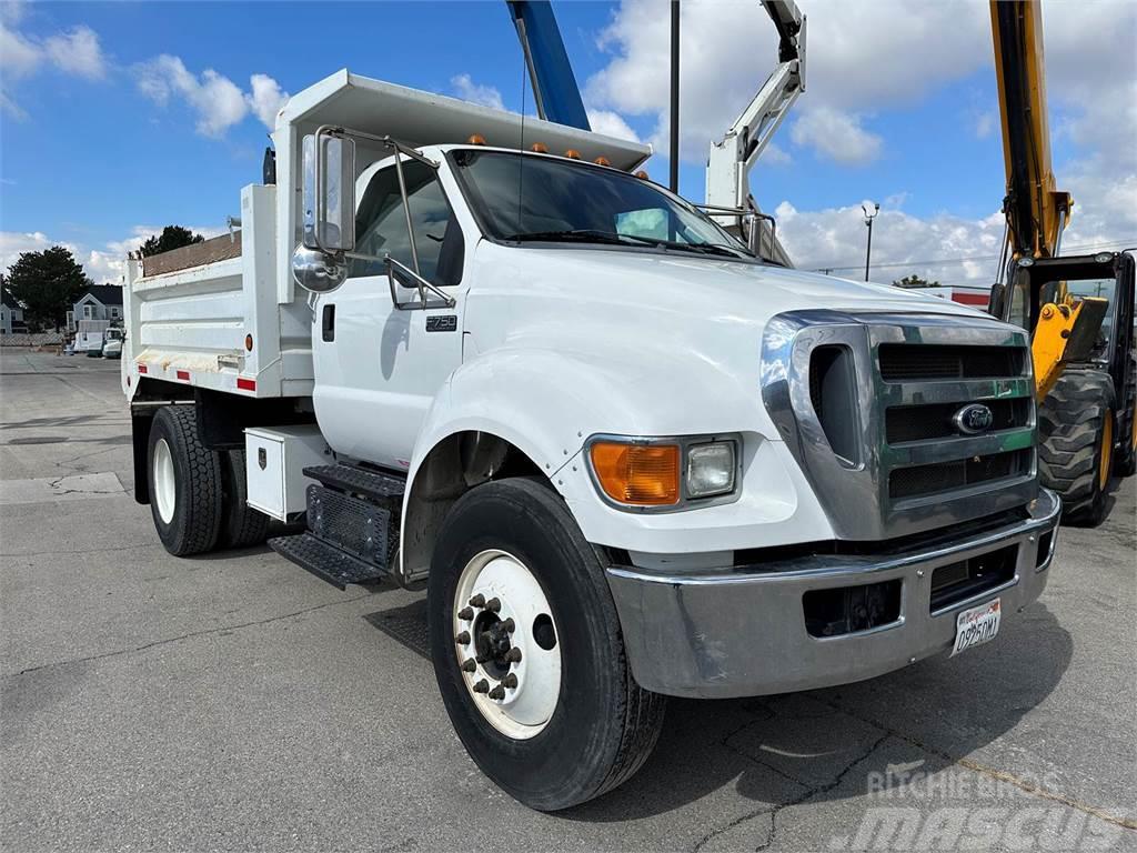 Ford F-750 Camion benne