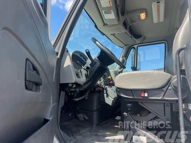 International WorkStar 7400 Châssis cabine