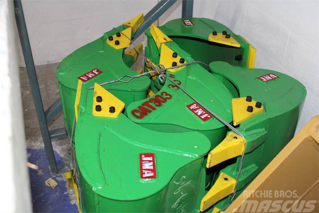 JM Attachments JMA Ditching Clean Up Bucket 36 " Kubo Godet