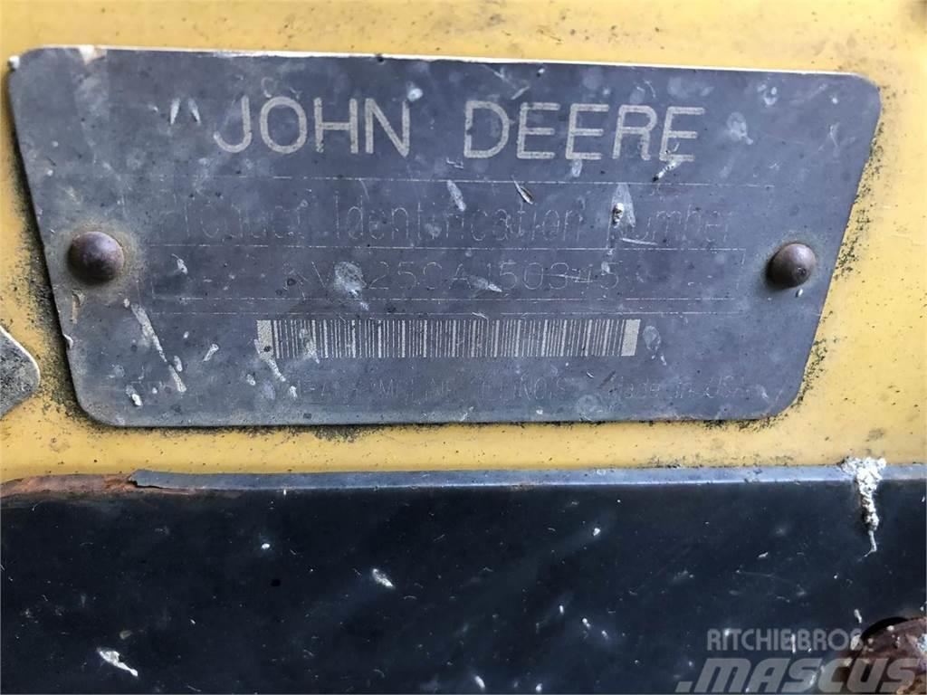 John Deere 250 Chargeuse compacte
