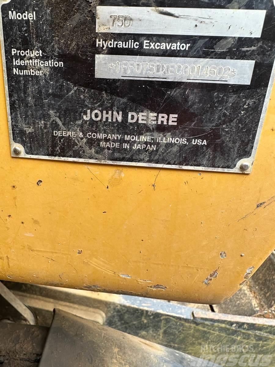 John Deere 75D Pelle sur chenilles
