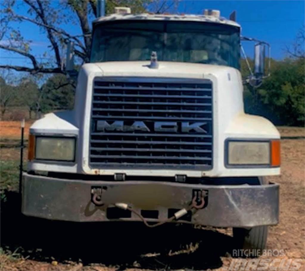 Mack CH613 Tracteur routier