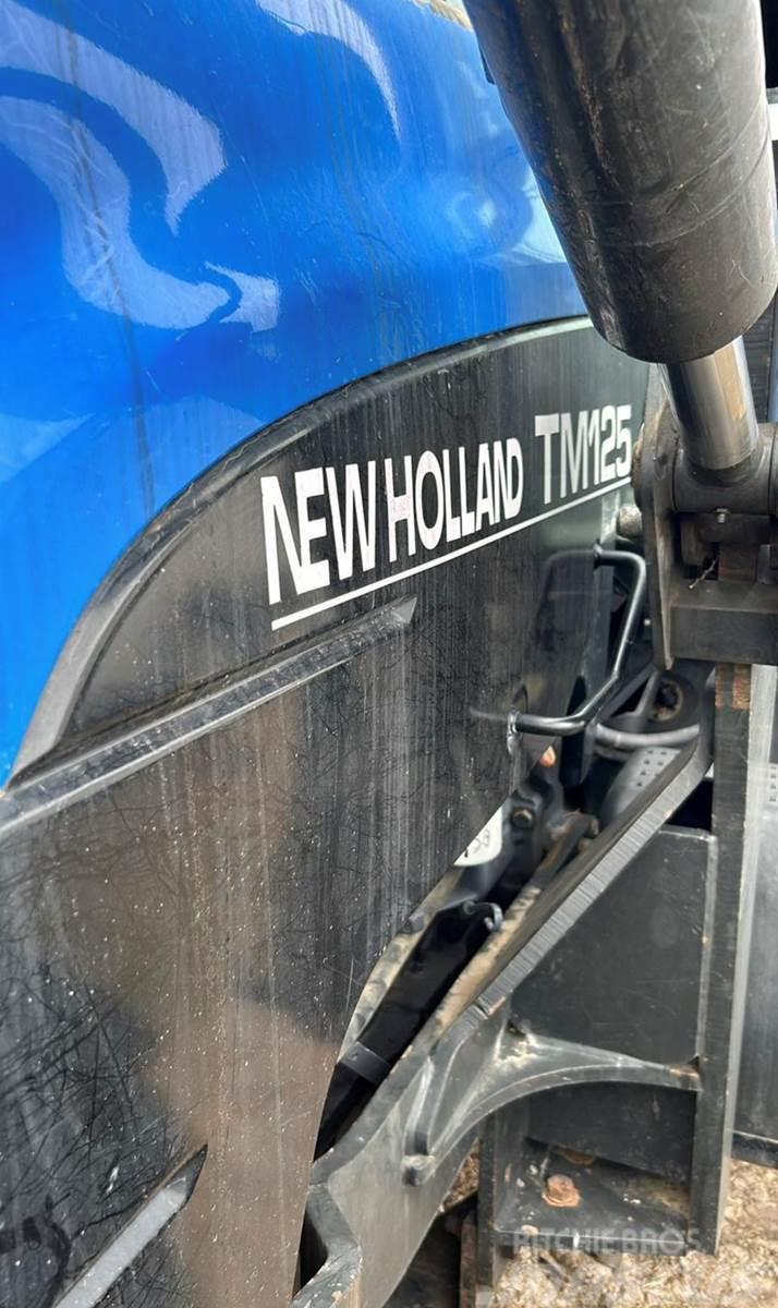 New Holland TM125 Tracteur