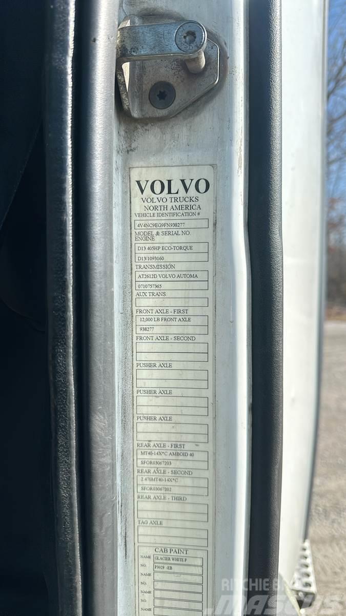 Volvo VNL300 Tracteur routier
