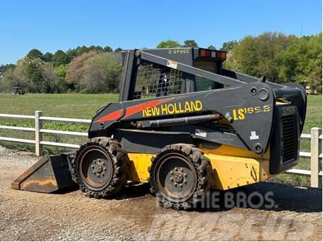 New Holland LS185B Chargeuse compacte